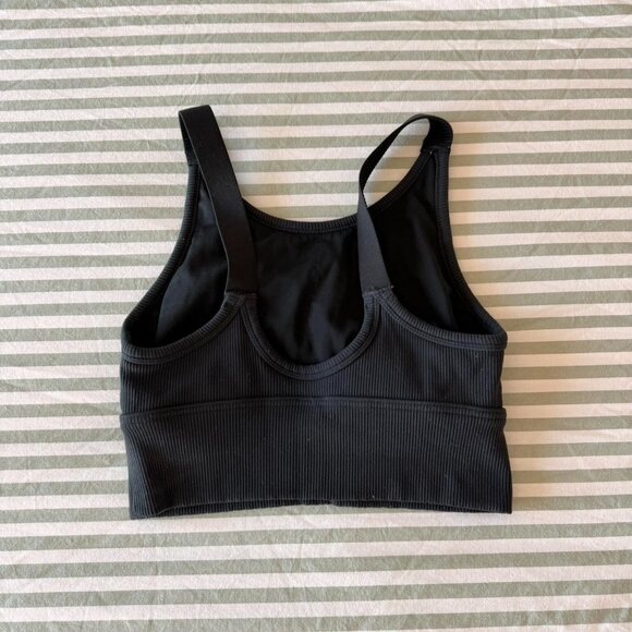 Aerie Longline Workout Top Black 227 E - Picture 2 of 3